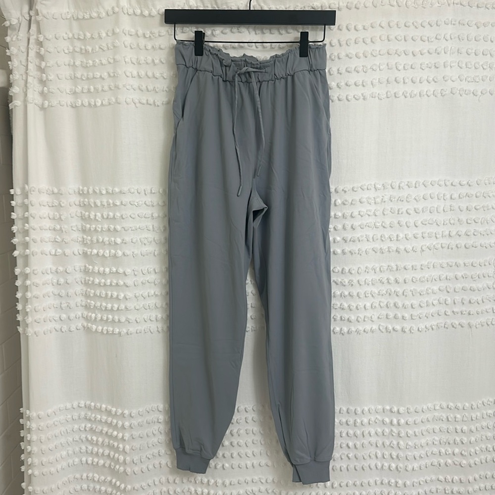 Lululemon joggers. Size 6, chalk/powder blue color
